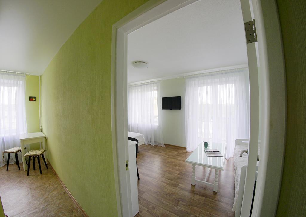 Flatsy At Botanichniy Sad Underground Apartment Kharkiv Exterior photo